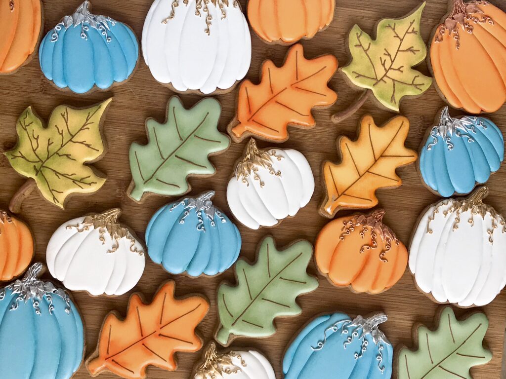 Fall leaf and pumpkin cookies